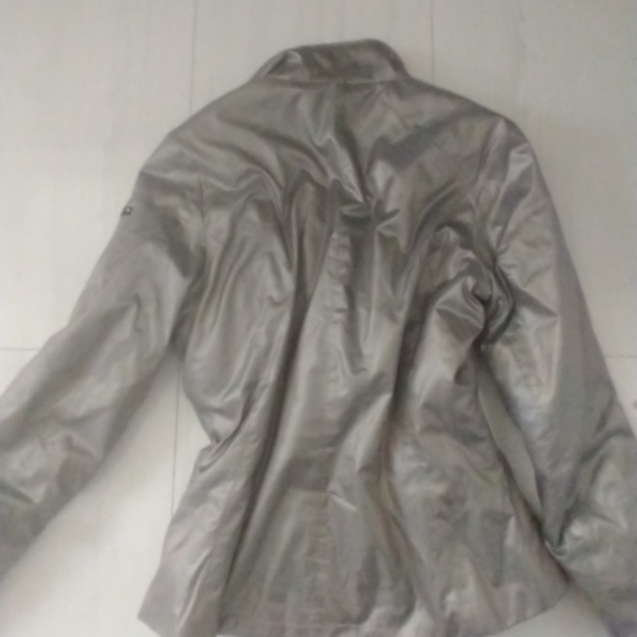 Sexy body hugging‎ fitted Spyder light weight winter jacket - Picture 7 of 8